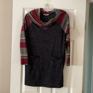 Eloges pocketed tunic